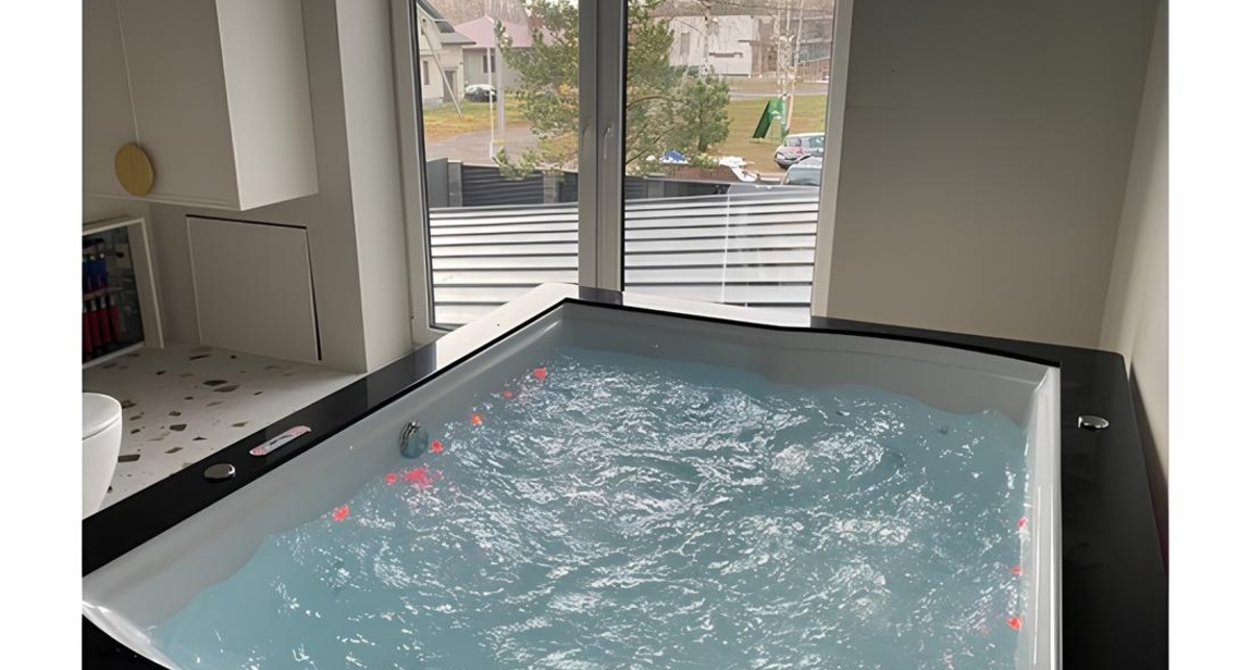 Джакузи или ванна: что лучше?